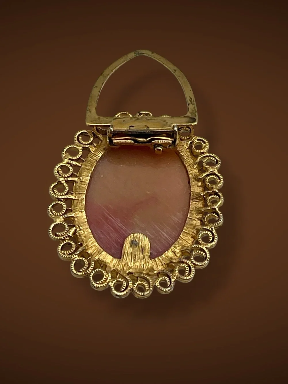 Vintage Gold Tone Ornate Floral Cameo Scarf Clip Brooch Estate Pc